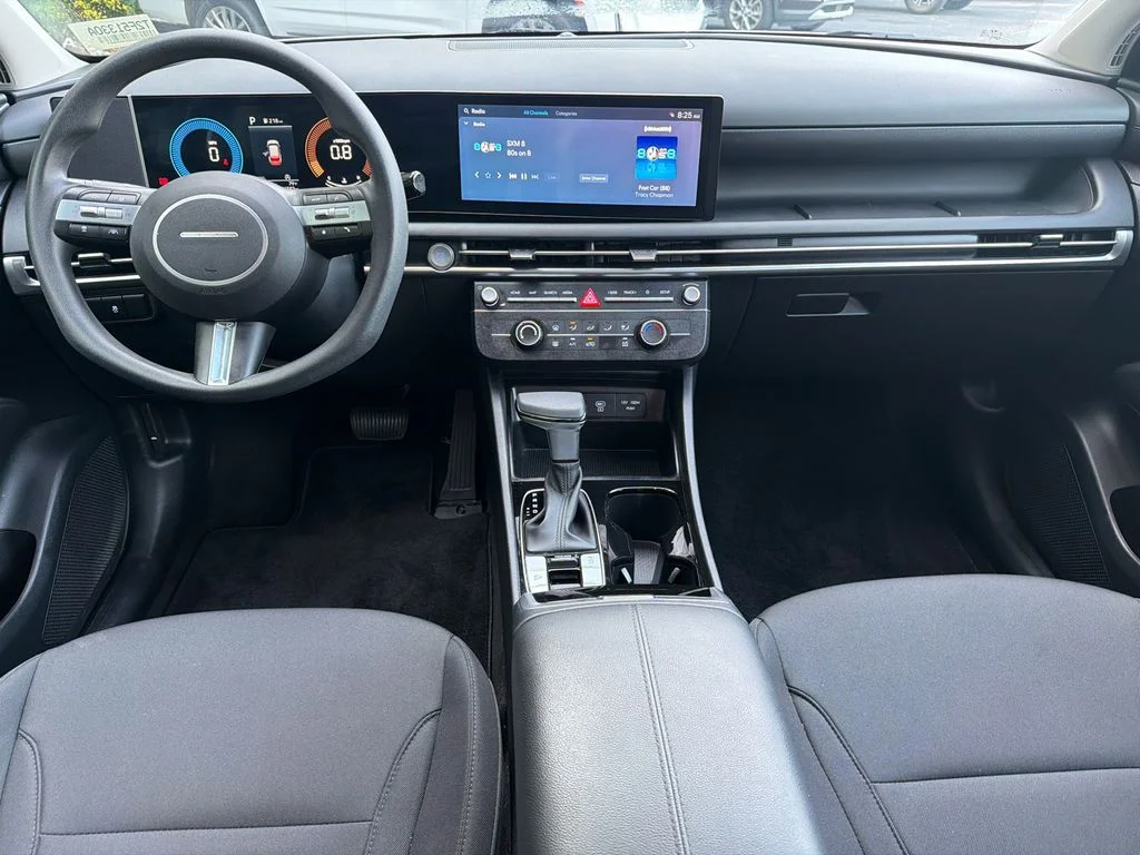 Used 2025 Silver Hyundai SE image 22