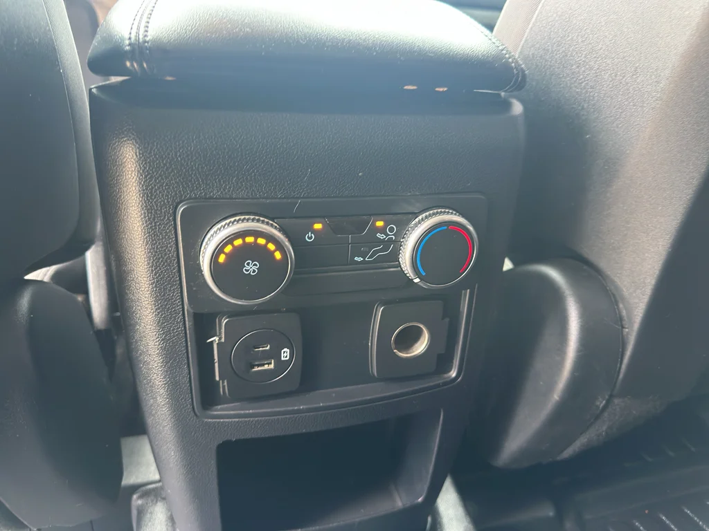 Used 2020 Agate Black Metallic Ford XLT image 24