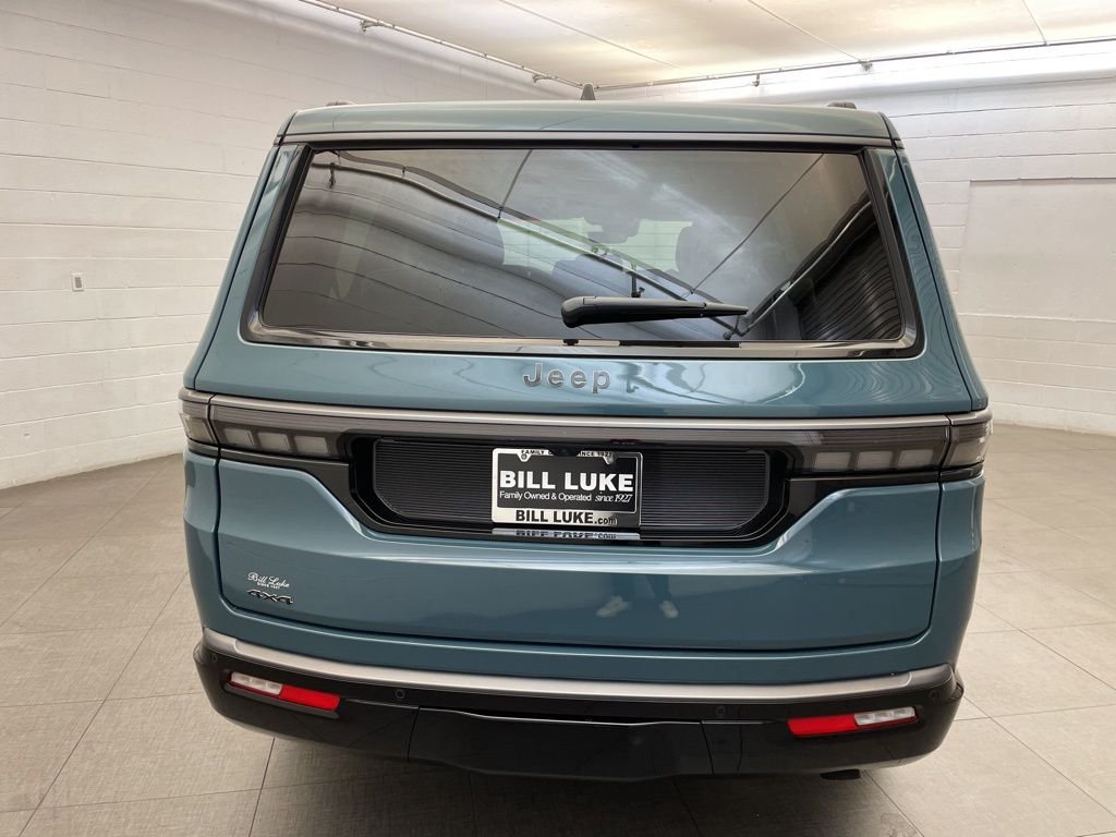New 2026 Steel Blue Exterior Paint Jeep Limited Reserve image 5