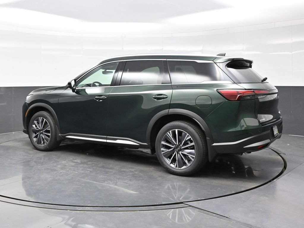 New 2026 Green INFINITI LUXE image 4