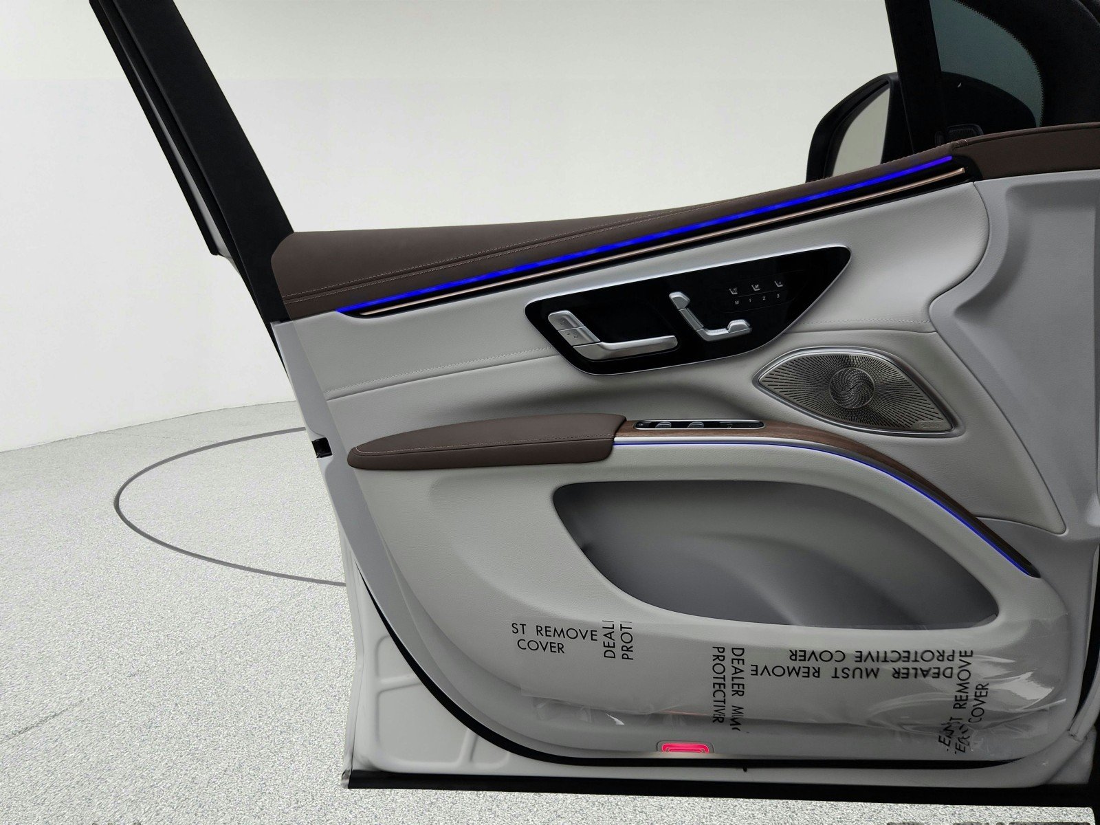 Certified Used 2023 Polar White Mercedes-Benz EQS 450 image 21