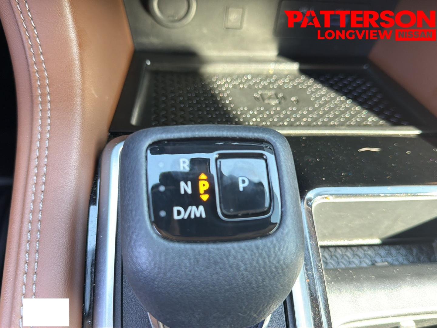 Used 2023 Obsidian Green Pearl Nissan Platinum image 18