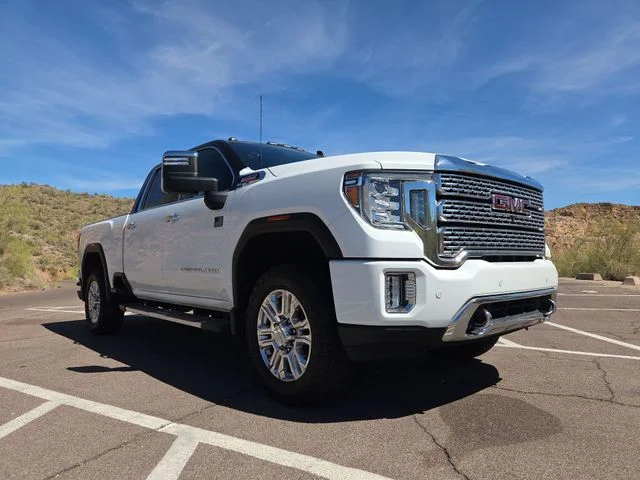 2020 GMC Sierra Denali 4WD Crew Cab Standard Box SRW's photo