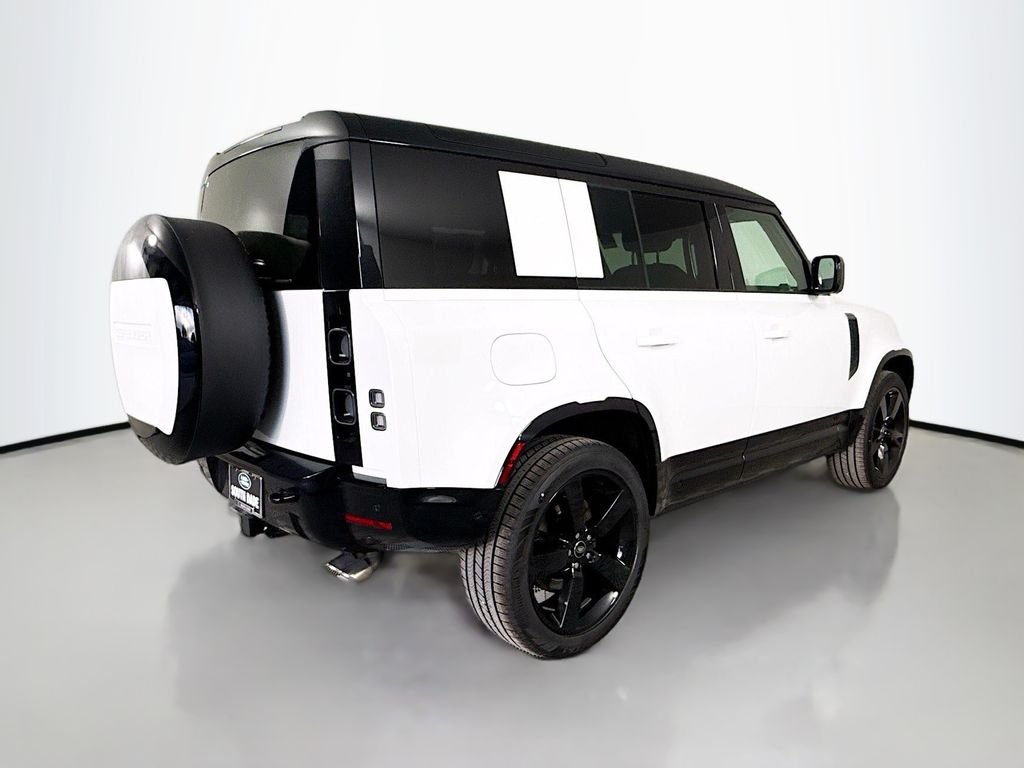 2025 Land Rover Defender V8 - Photo 5