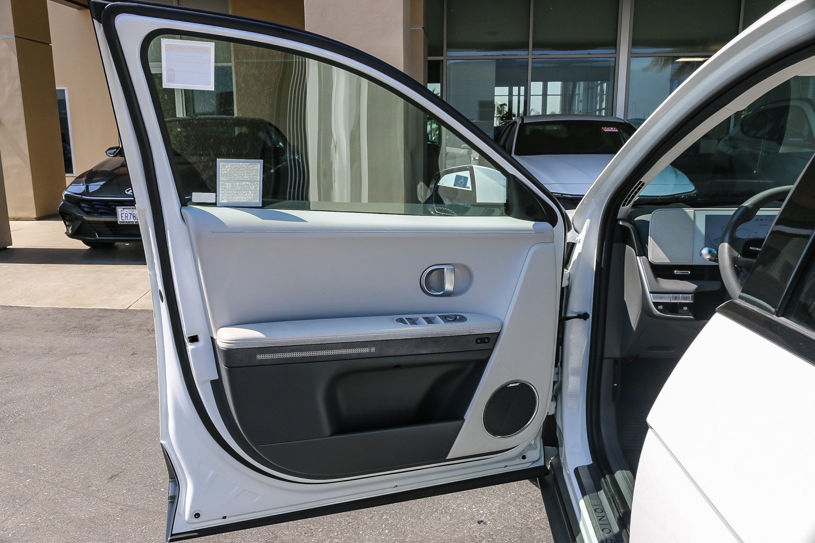Certified Used 2024 Atlas White Hyundai Limited image 25