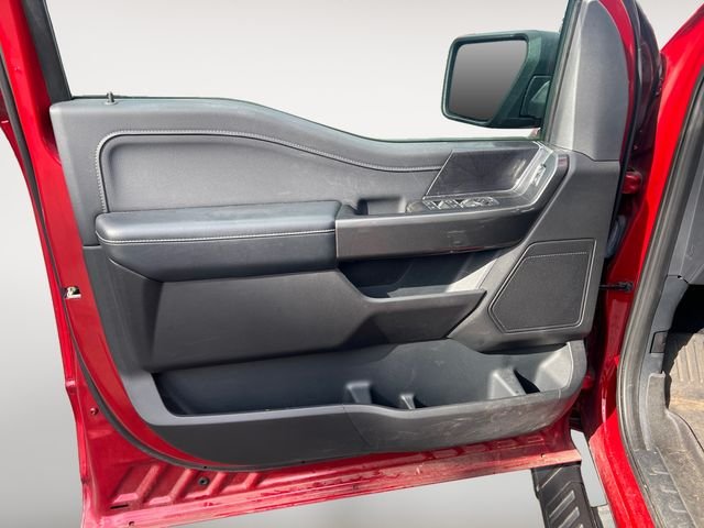 Used 2022 Rapid Red Metallic Tinted Clearcoat Ford XLT image 10