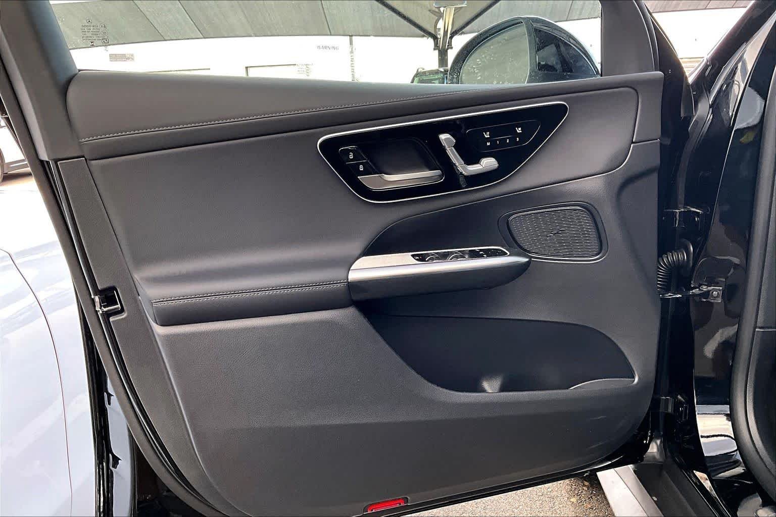 New 2026 Black Mercedes-Benz GLC 300 image 15
