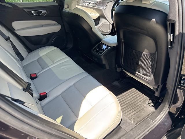 Used 2024 Black Volvo Ultimate image 12