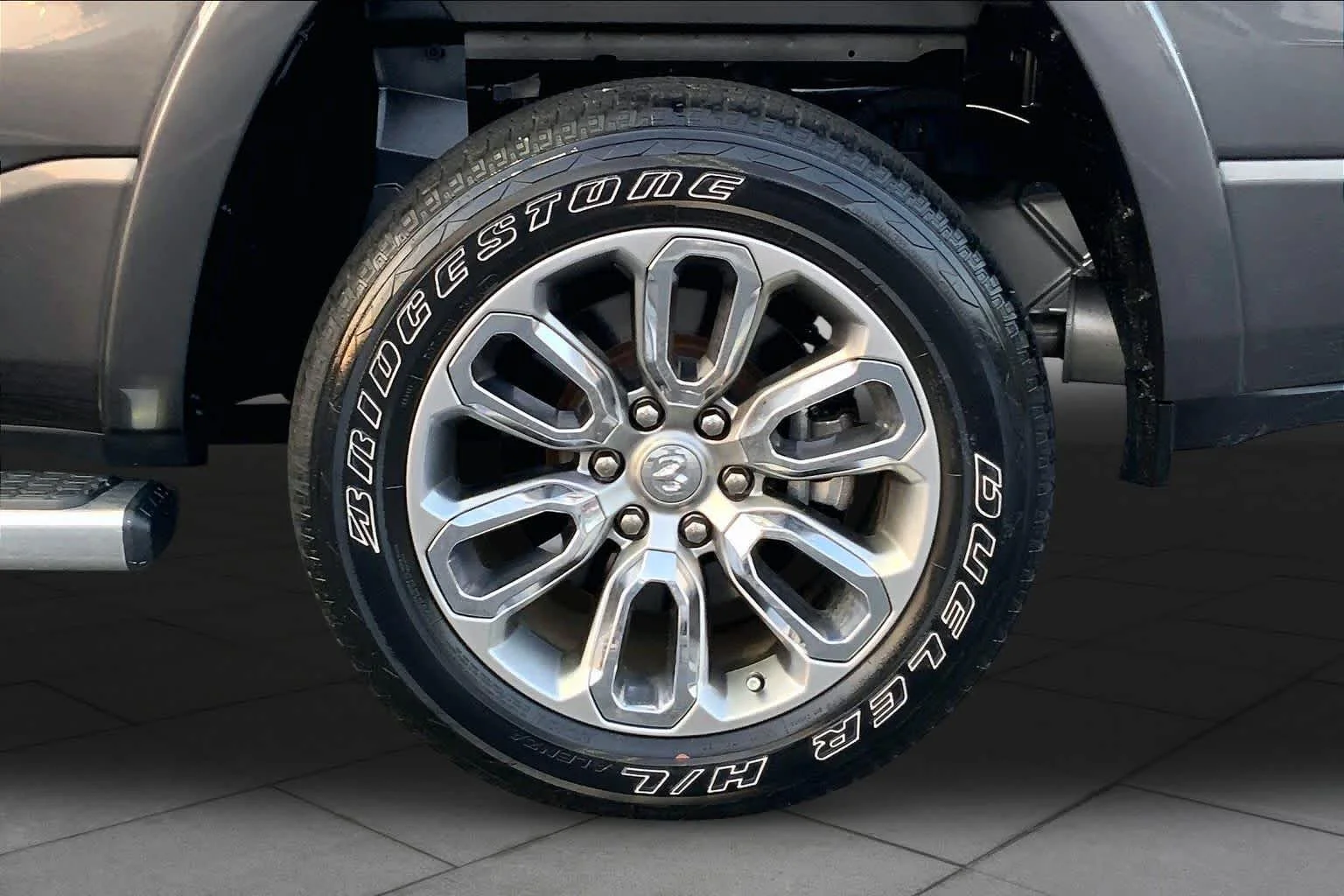 Used 2022 Granite Crystal Metallic Clearcoat Ram Laramie image 10