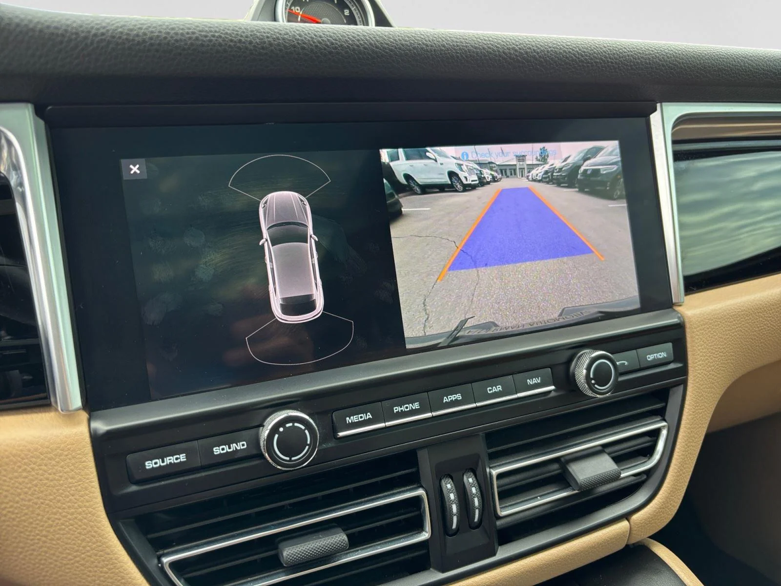 Used 2020 White Porsche Base image 23