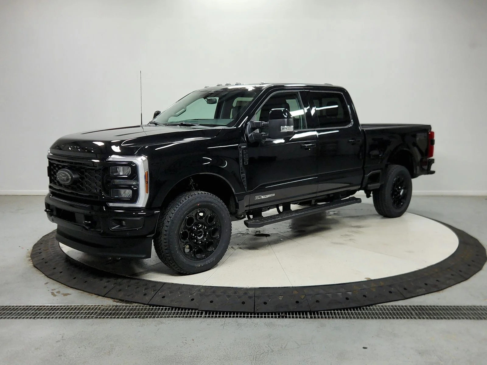 New 2026 Agate Black Metallic Ford F-250® Lariat® image 4