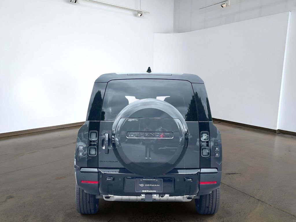 New 2026 Carpathian Grey Land Rover S image 5
