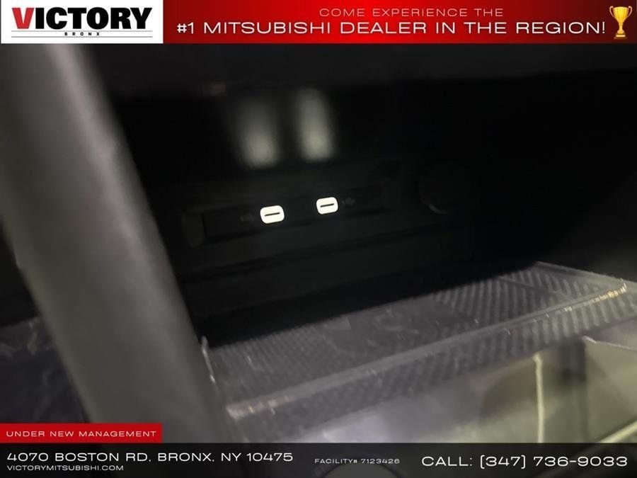 Used 2023 White Volkswagen 2.0T SE image 49