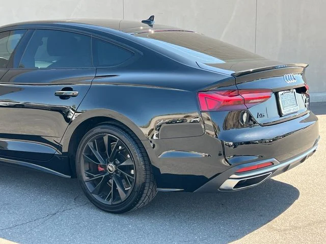 Used 2022 Brilliant Black Audi Premium image 8