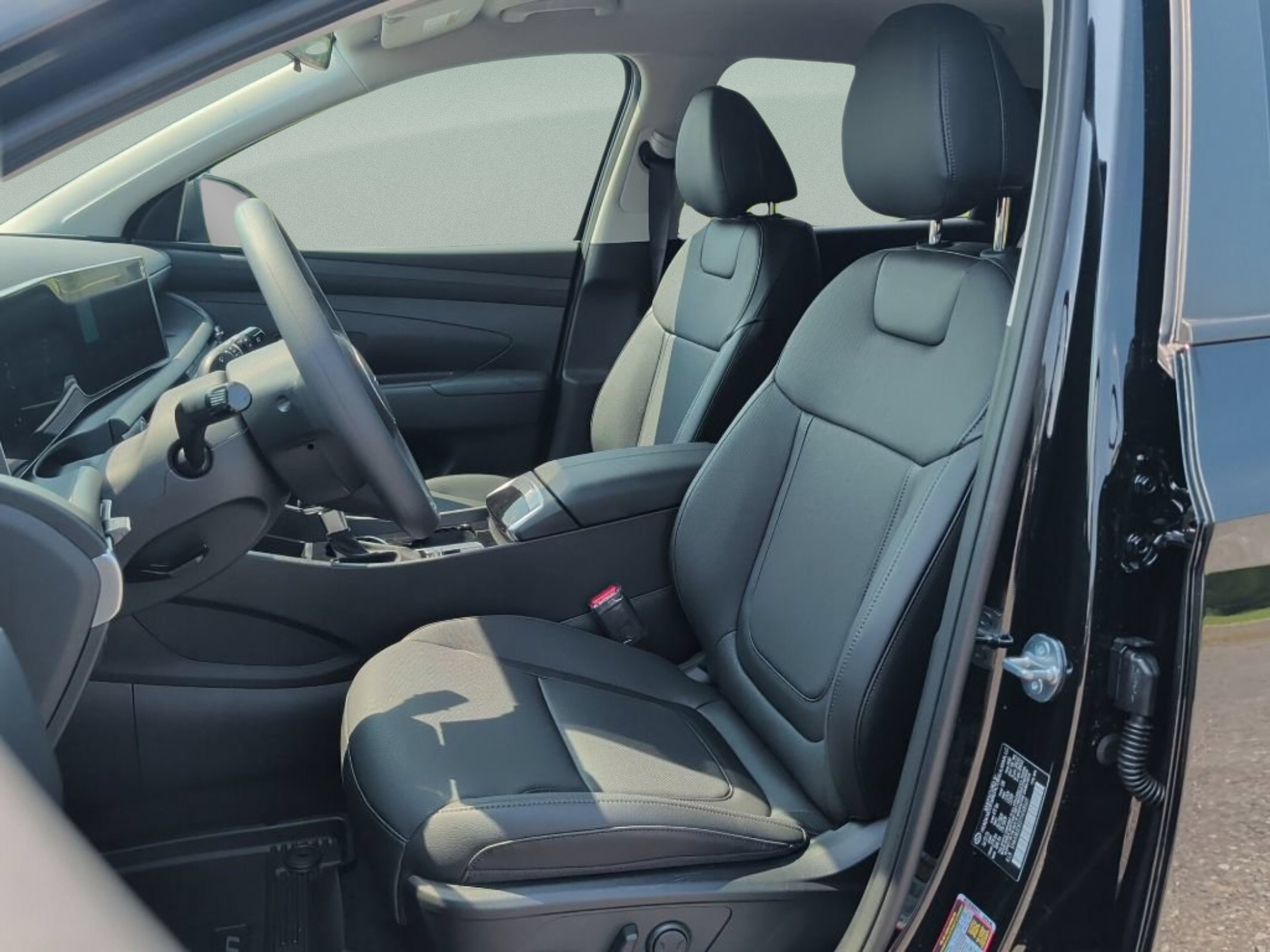 New 2026 Phantom Black Hyundai SEL Plus image 15