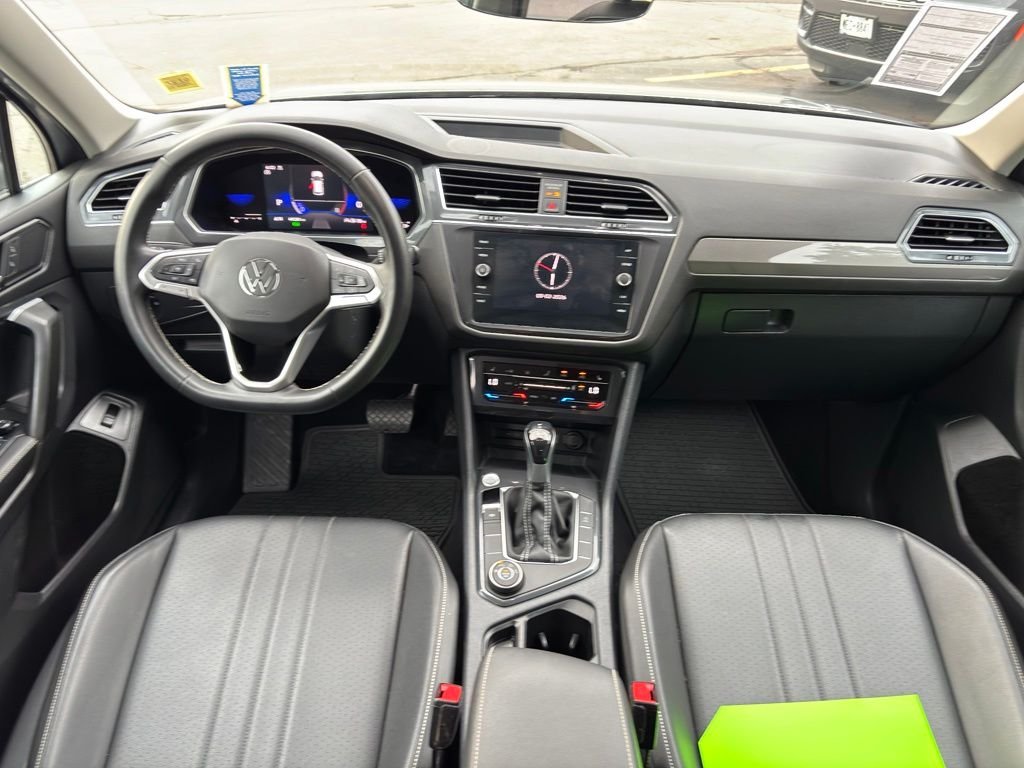 Used 2022 Gray Volkswagen 2.0T SE image 20