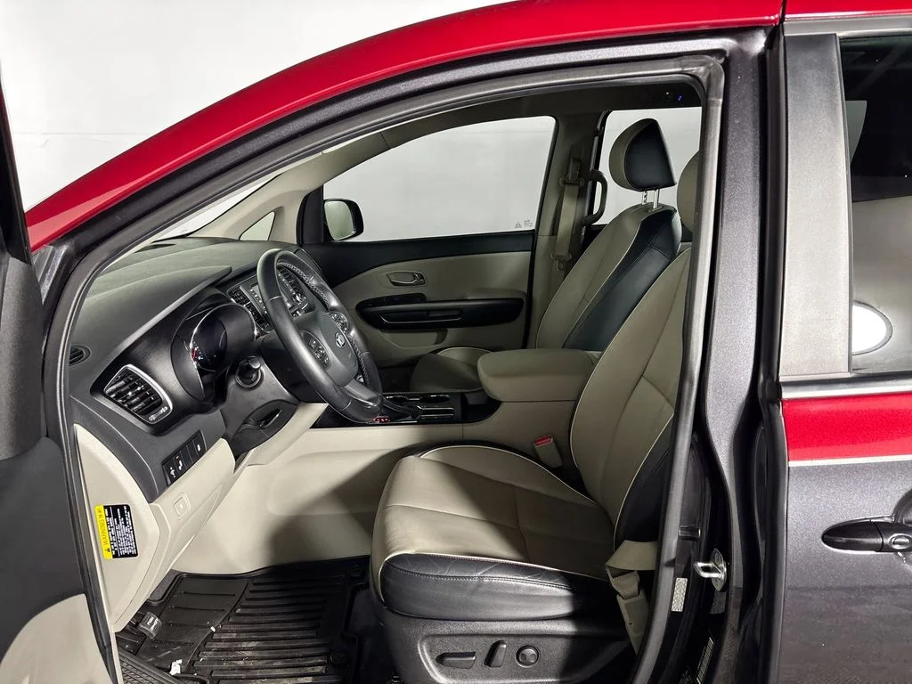 Used 2020 Gray Kia EX image 11