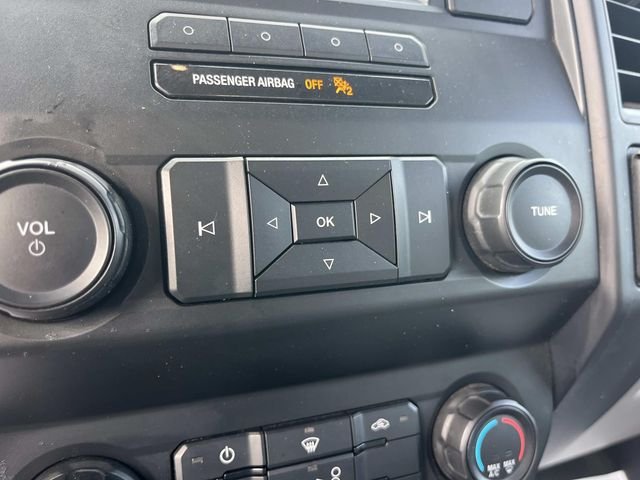 Used 2019 White Ford XL image 26