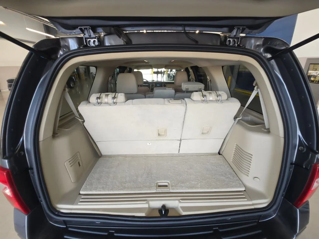 Used 2015 Gray Ford XLT image 29