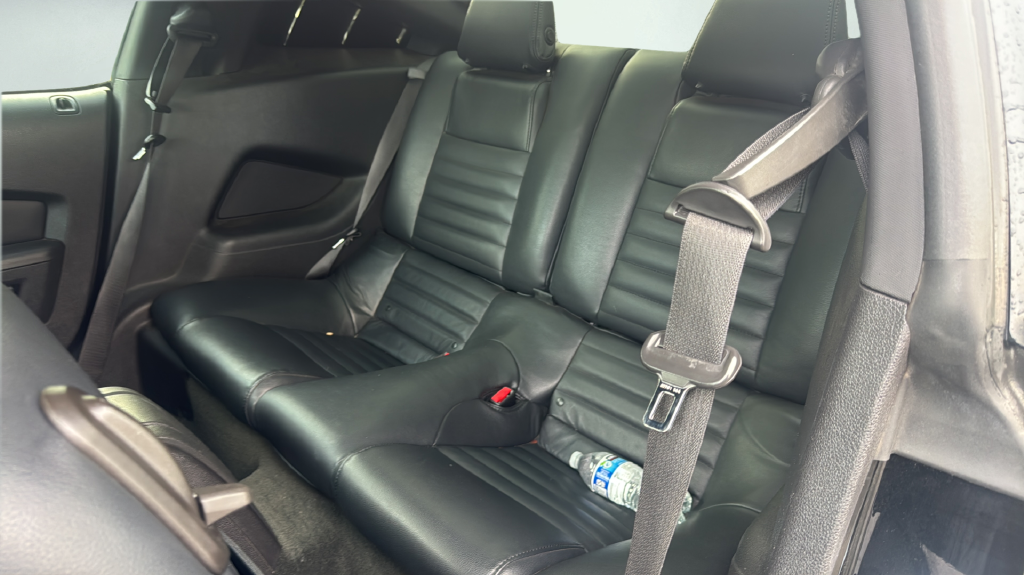Used 2014 Black Ford GT image 15