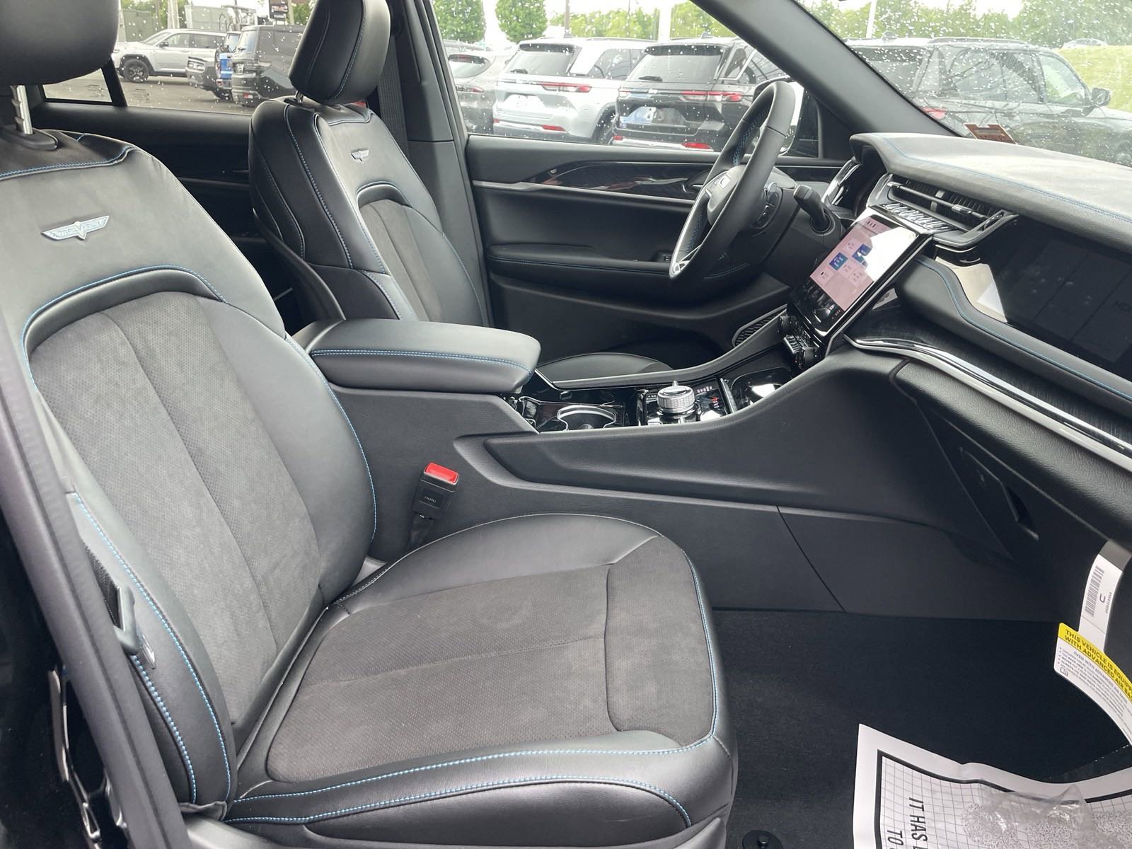 2023 Jeep Grand Cherokee Trailhawk 4xe - Photo 14