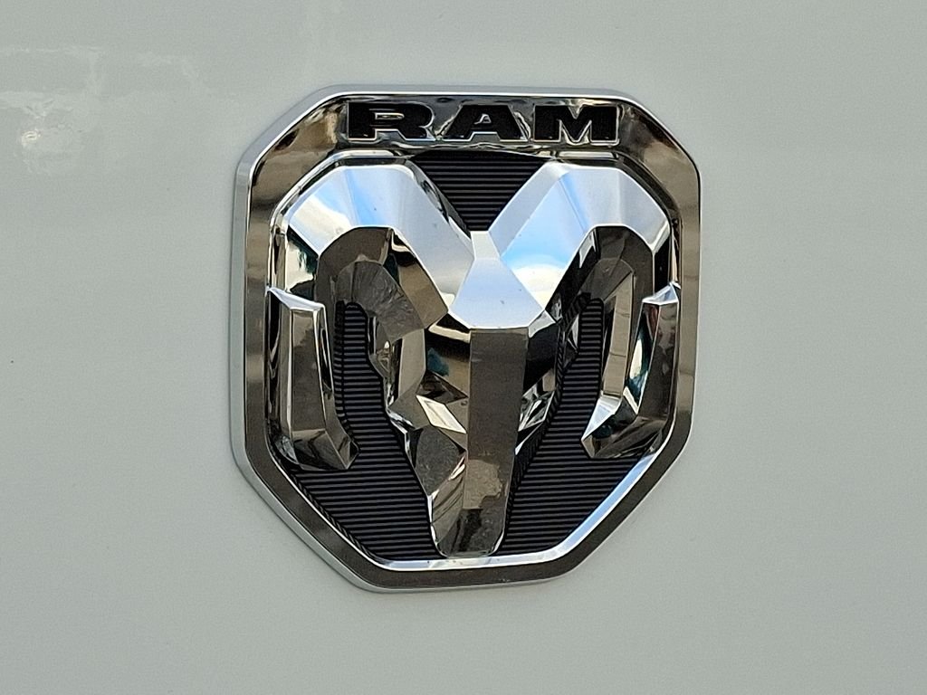 New 2026 Bright White Clearcoat RAM High Roof image 19