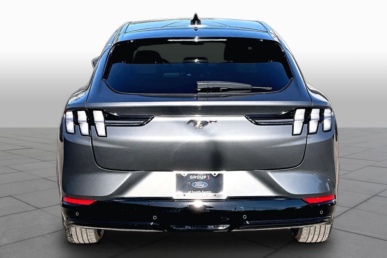 Used 2023 Carbonized Gray Metallic Ford Premium image 4