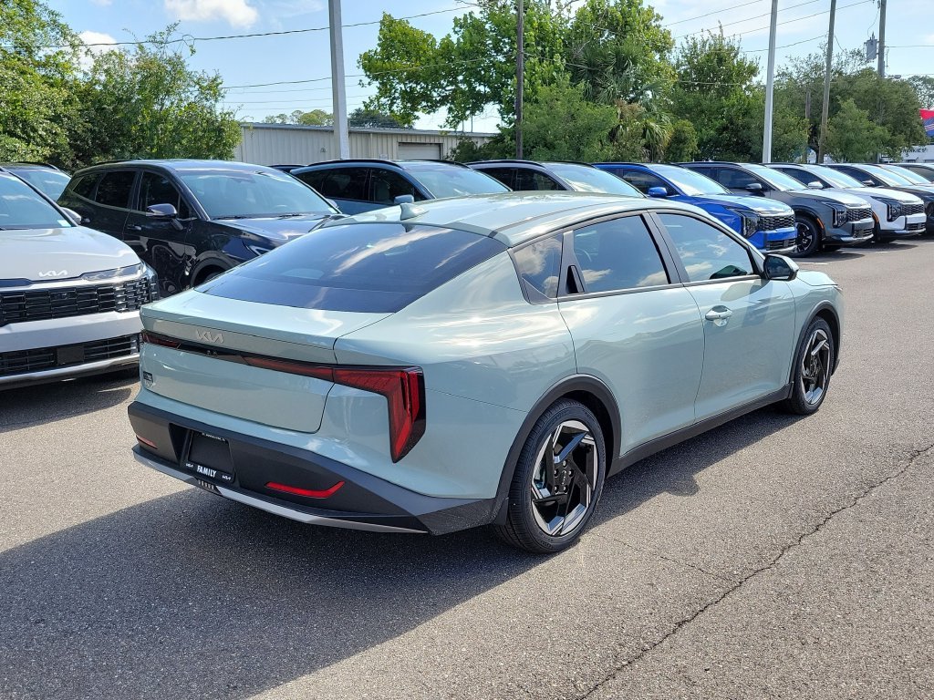 New 2026 Morning Haze Kia EX image 6