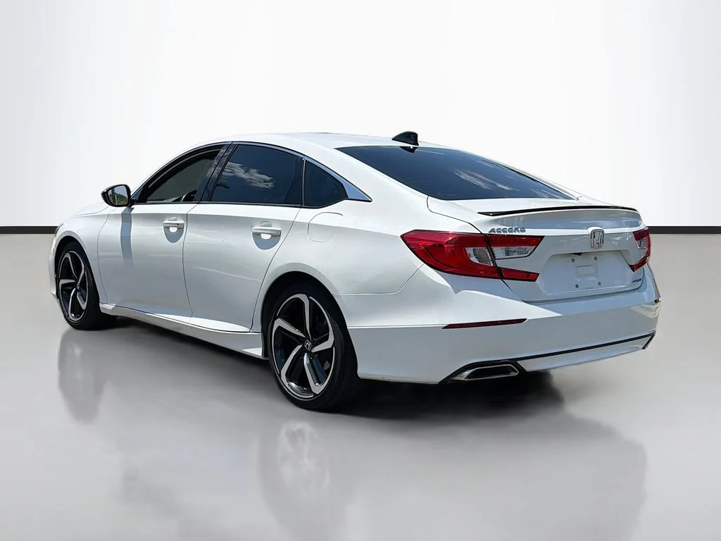 Used 2021 Platinum White Pearl Honda Sport image 8