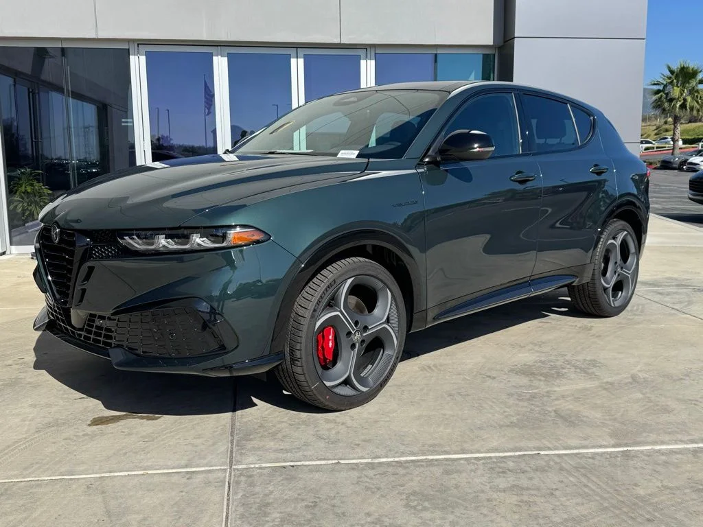 New 2026 Verde Monza Alfa Romeo Veloce image 3
