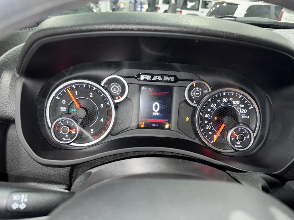 2025 RAM 2500 Tradesman - Photo 34