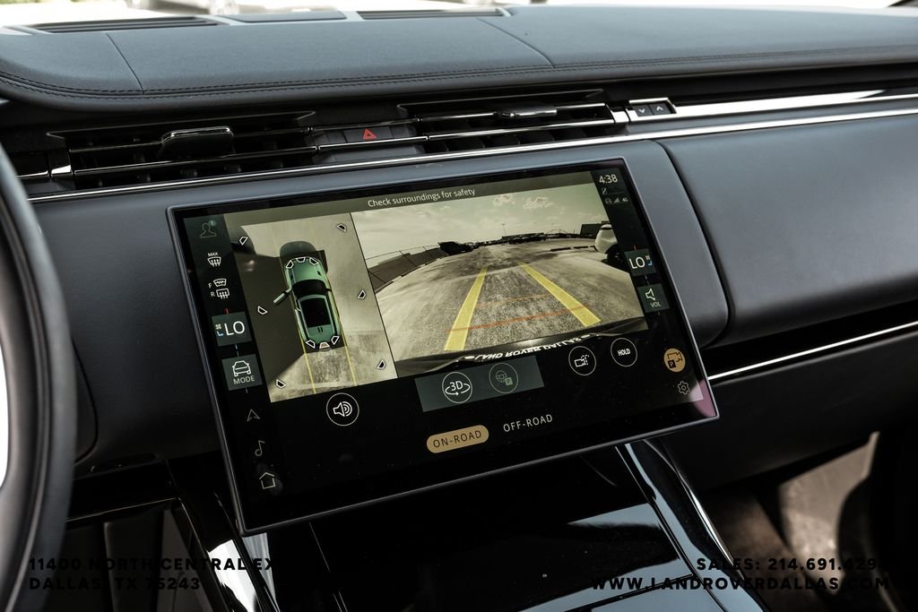 Used 2025 Santorini Black Metallic Land Rover SE image 24