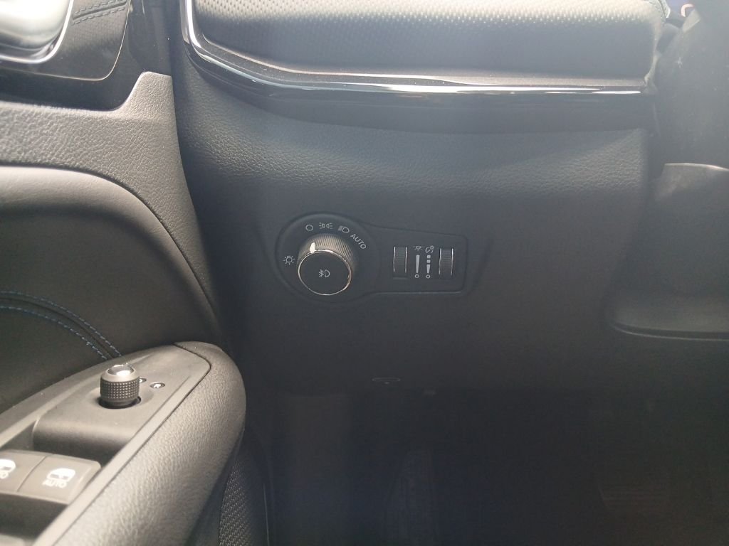 New 2026 Joose Exterior Paint Jeep Latitude image 12
