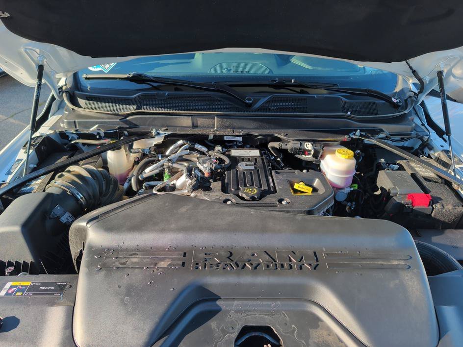 Used 2026 Bright White Clearcoat Ram Laramie image 28