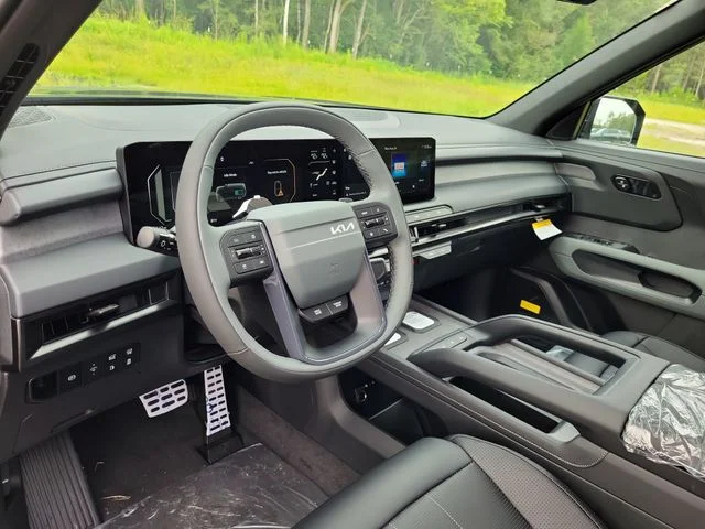 New 2027 Ebony Black Kia X-LINE SX image 16