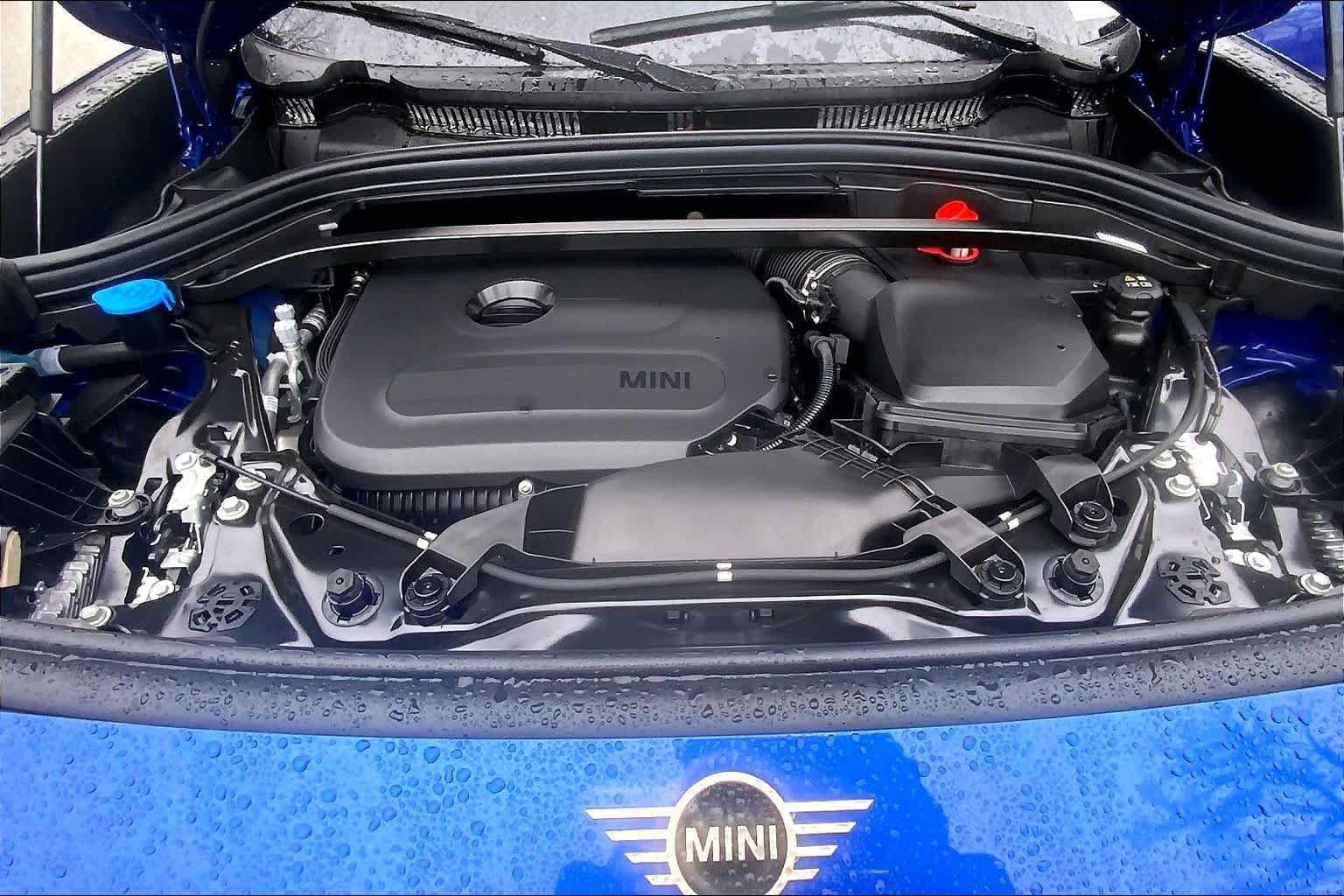 New 2026 Blazing Blue Metallic MINI Oxford Edition image 16