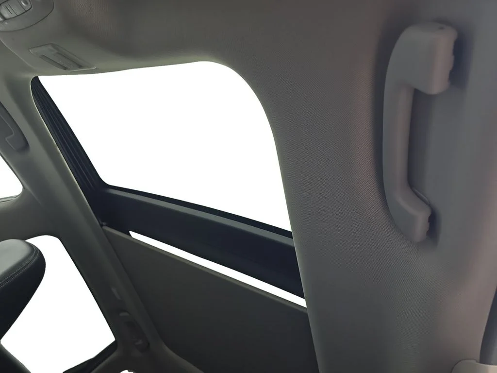 Used 2023 Gray Nissan SL image 19