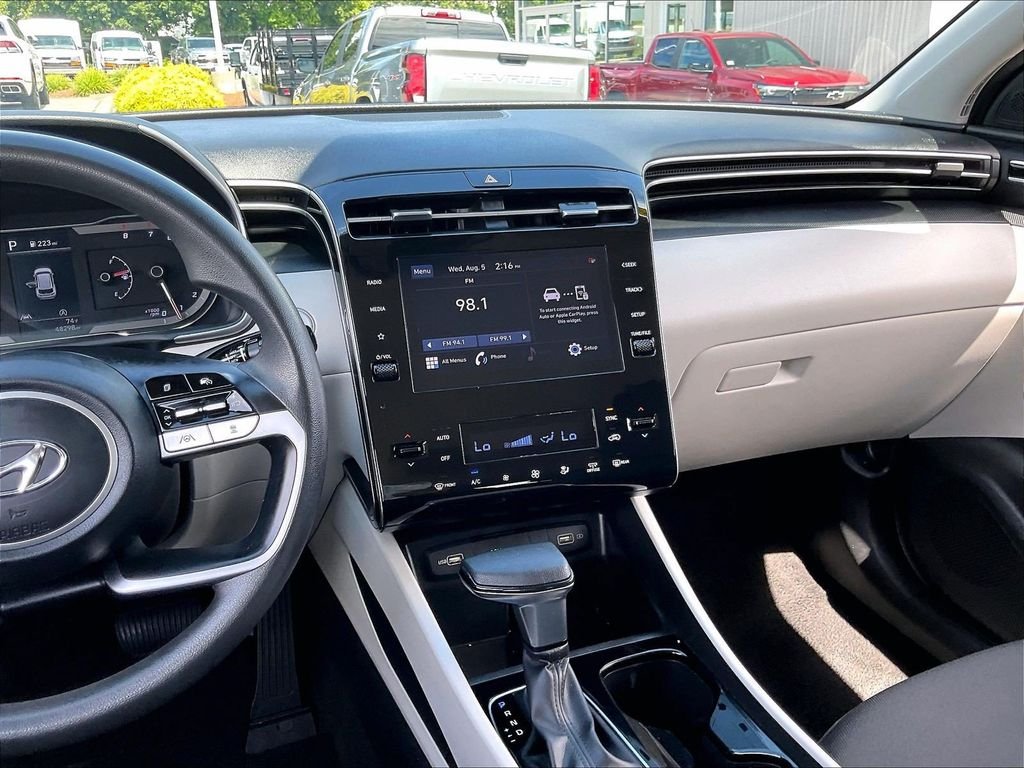 Used 2024 Silver Hyundai SEL image 18