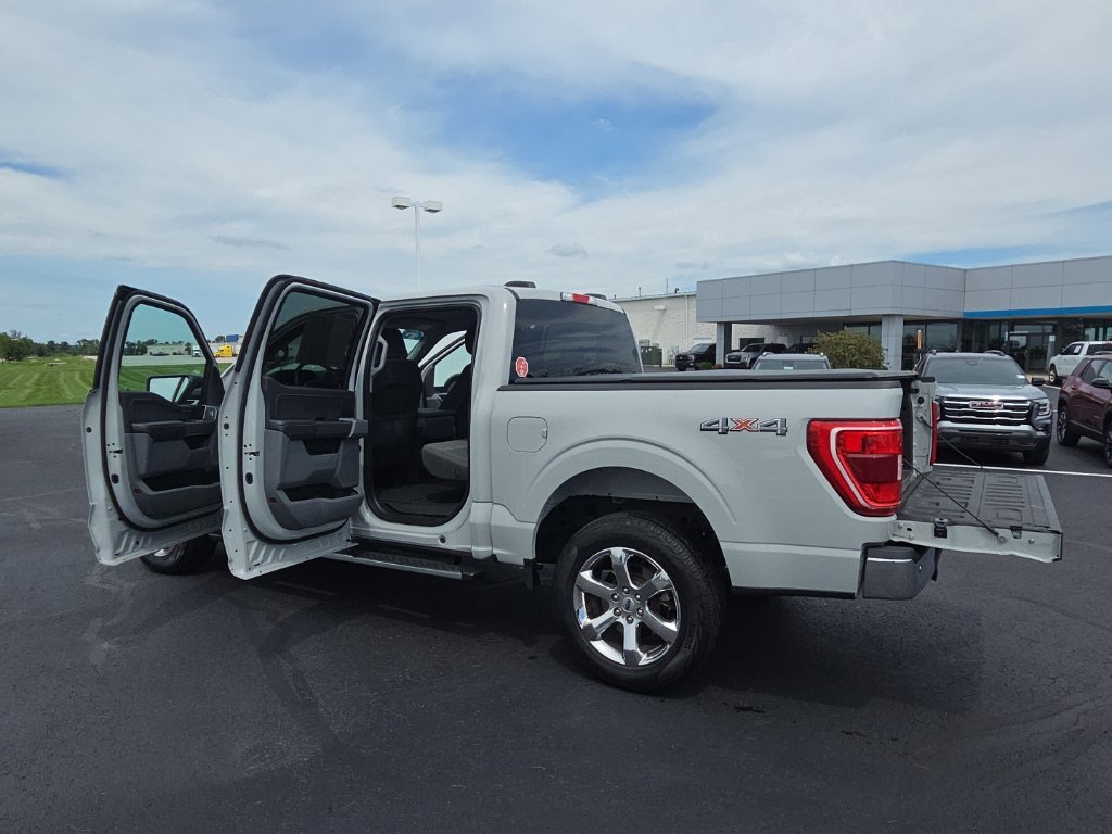Used 2023 White Ford XLT image 13