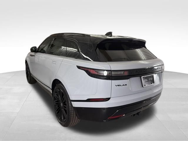 New 2026 Arroios Grey Land Rover Dynamic SE image 7