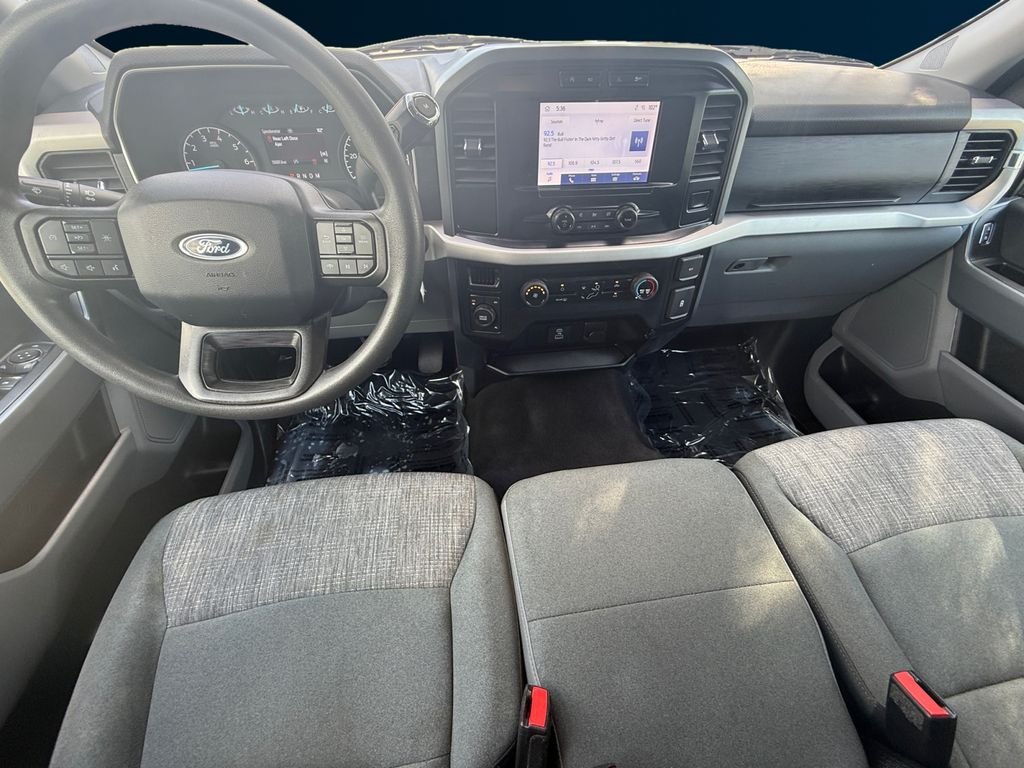 Used 2023 Gray Ford XLT image 12
