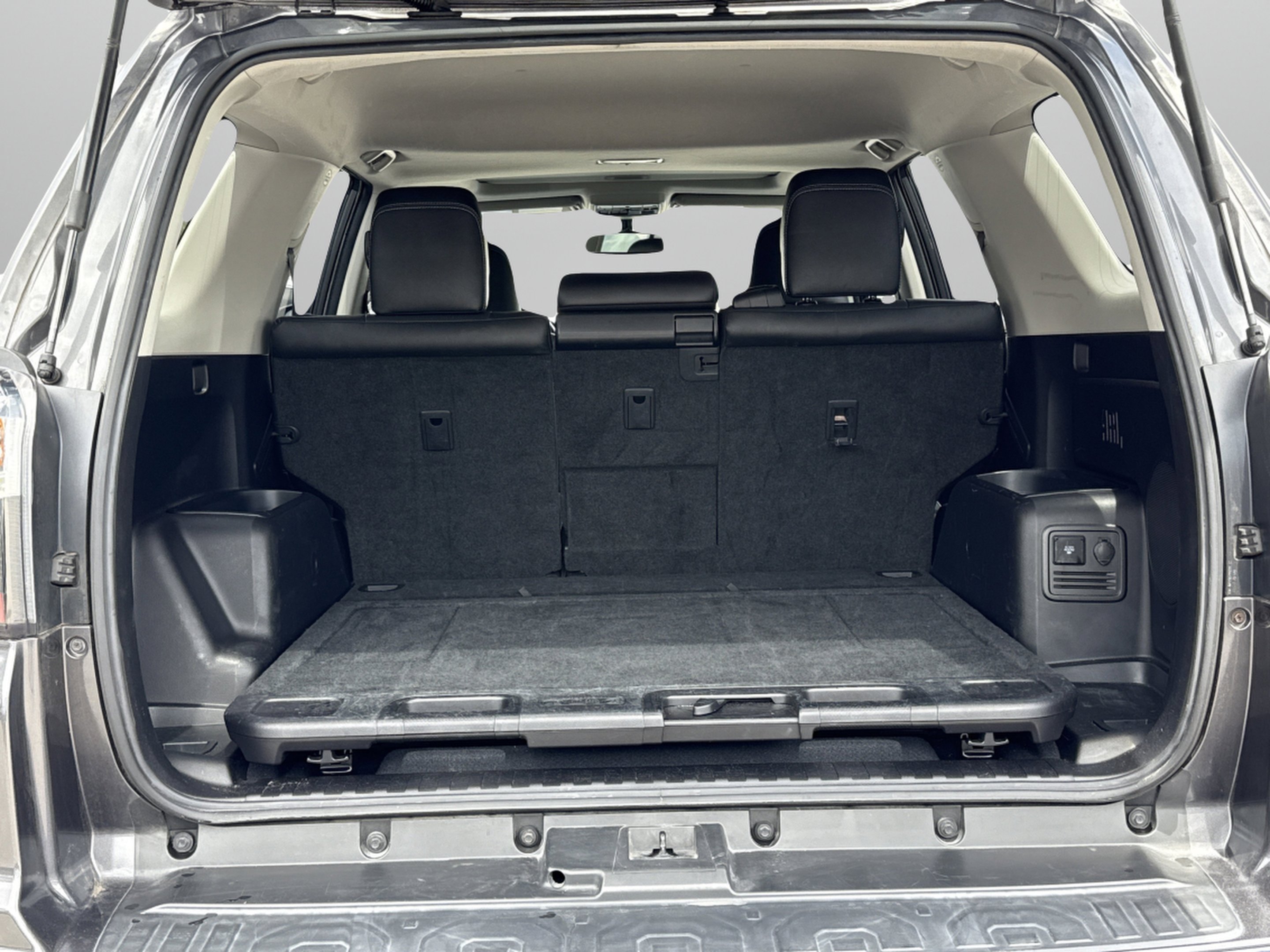 Used 2016 Magnetic Gray Metallic Toyota Limited image 27