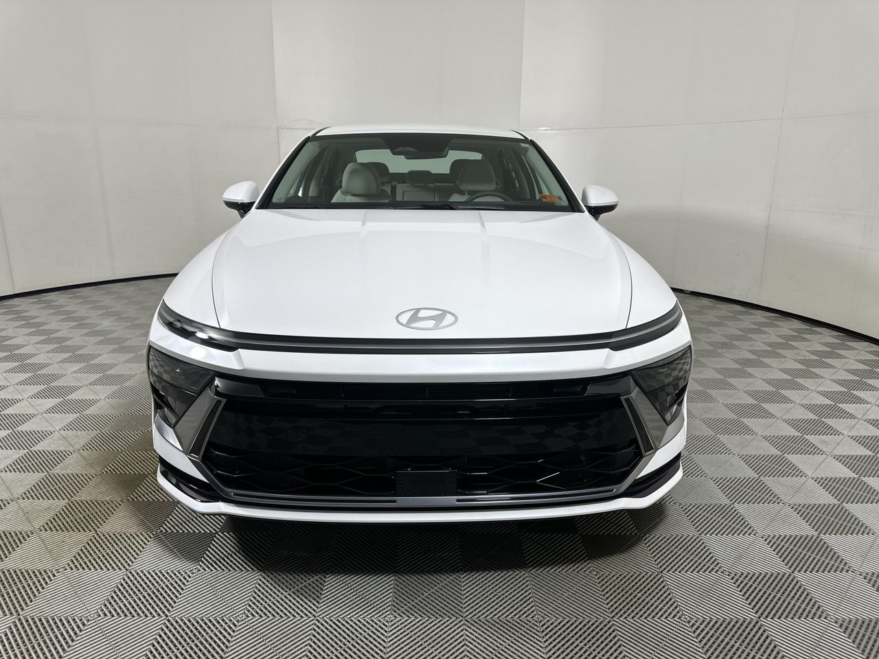New 2026 Serenity White Hyundai SEL Sport image 2
