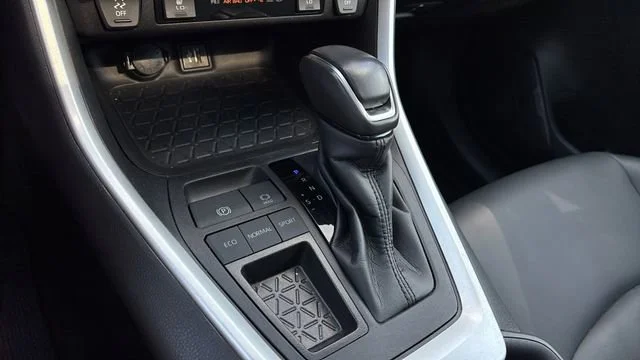 Used 2024 Black Toyota XLE Premium image 32