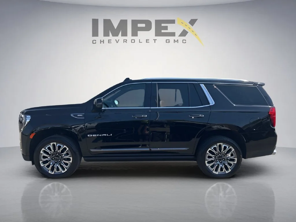 Used 2023 Onyx Black GMC Denali Ultimate image 2