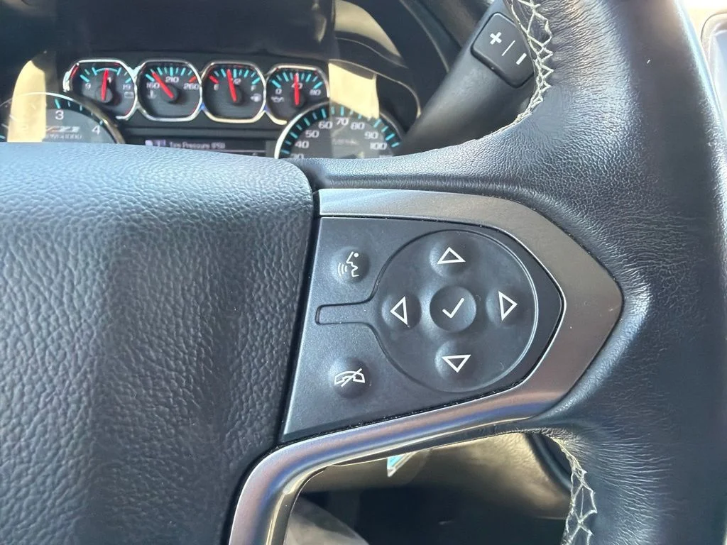 Used 2018 Red Tintcoat Chevrolet LT image 19