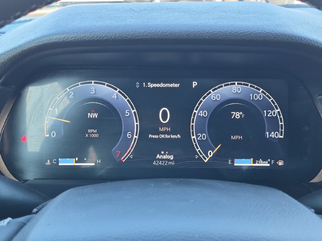 Used 2025 Red Jeep Altitude image 15
