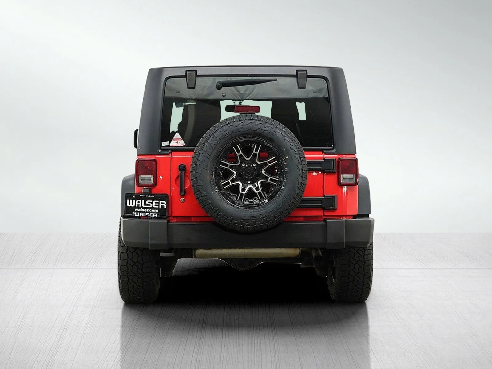 Used 2013 Rock Lobster Clearcoat Jeep Sport image 4