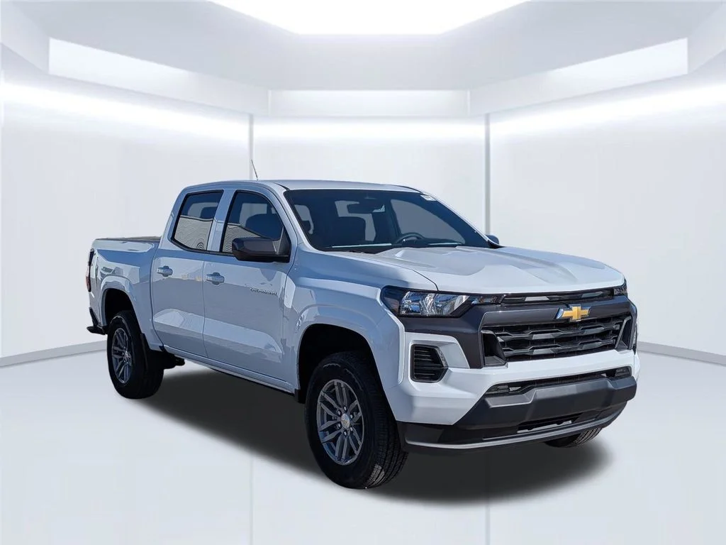 New 2026 White Chevrolet LT image 9