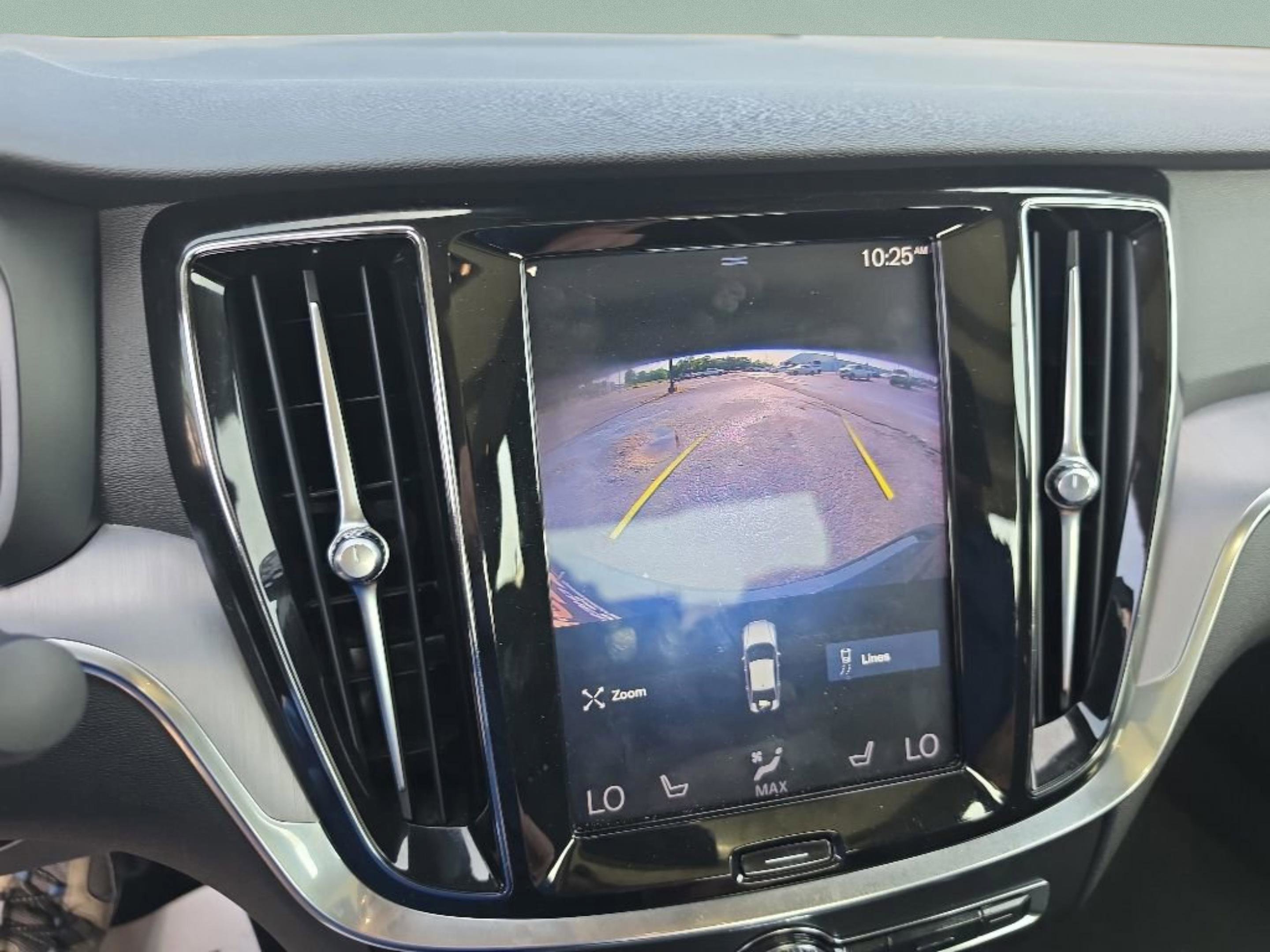 2020 Volvo S60 Momentum - Photo 19